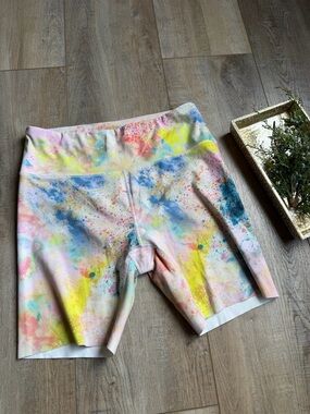 Harmony balance High-Rise Multicolor Paint-Splash Bike Shorts XL